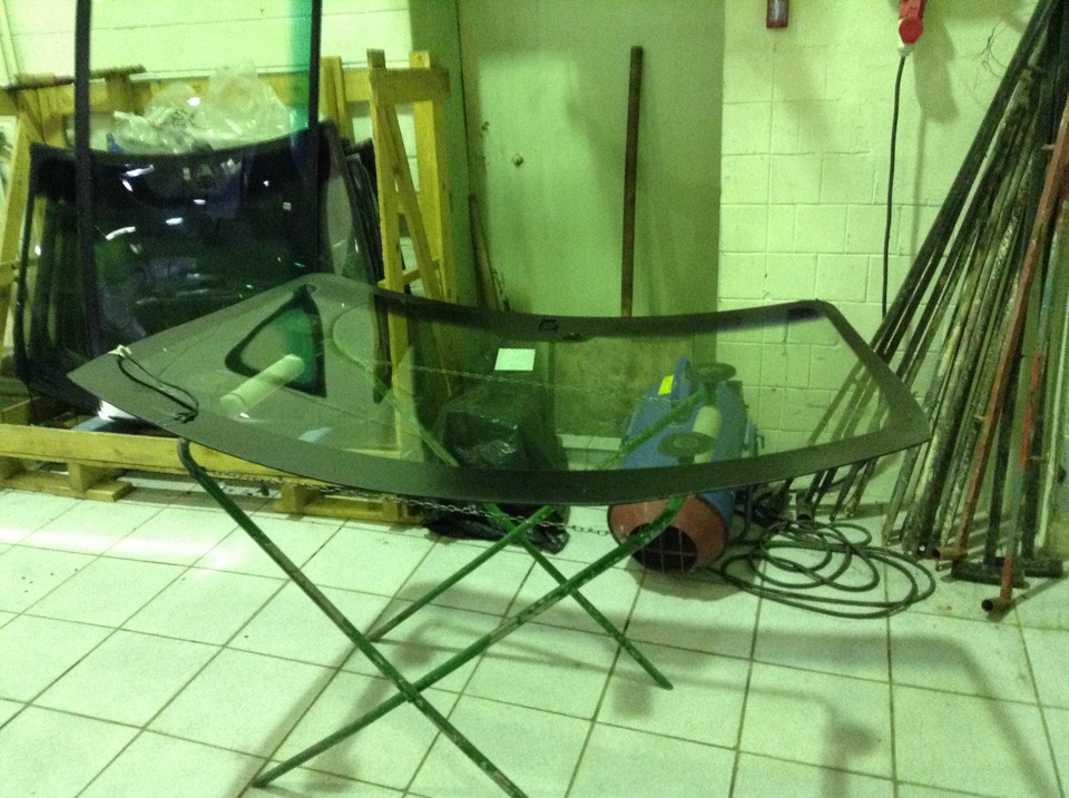 Замена лобового стекла — Hyundai Santa Fe (2G), 2,7 л, 2008 года ...