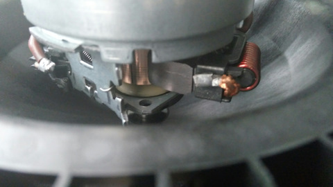 KSB0014 Щетка мотора отопителя Motorherz | Запчасти на DRIVE2