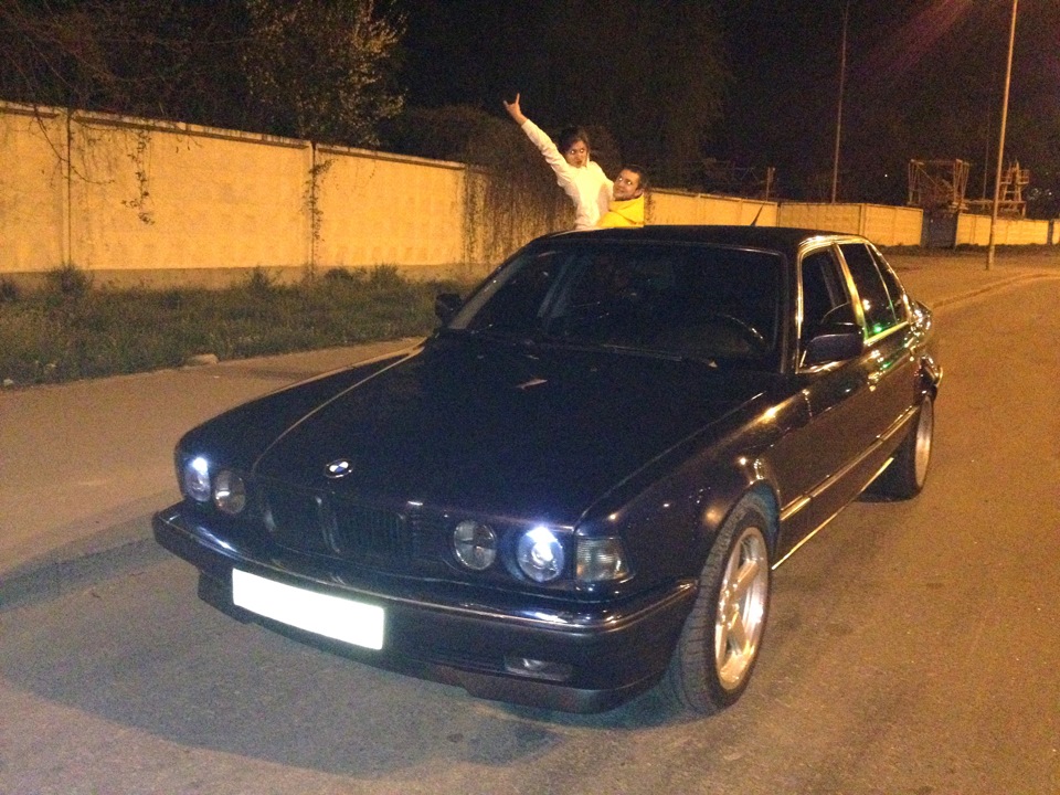 Lico S Malyarki Bmw 7 Series 4 0 L 1992 Goda Na Drive2