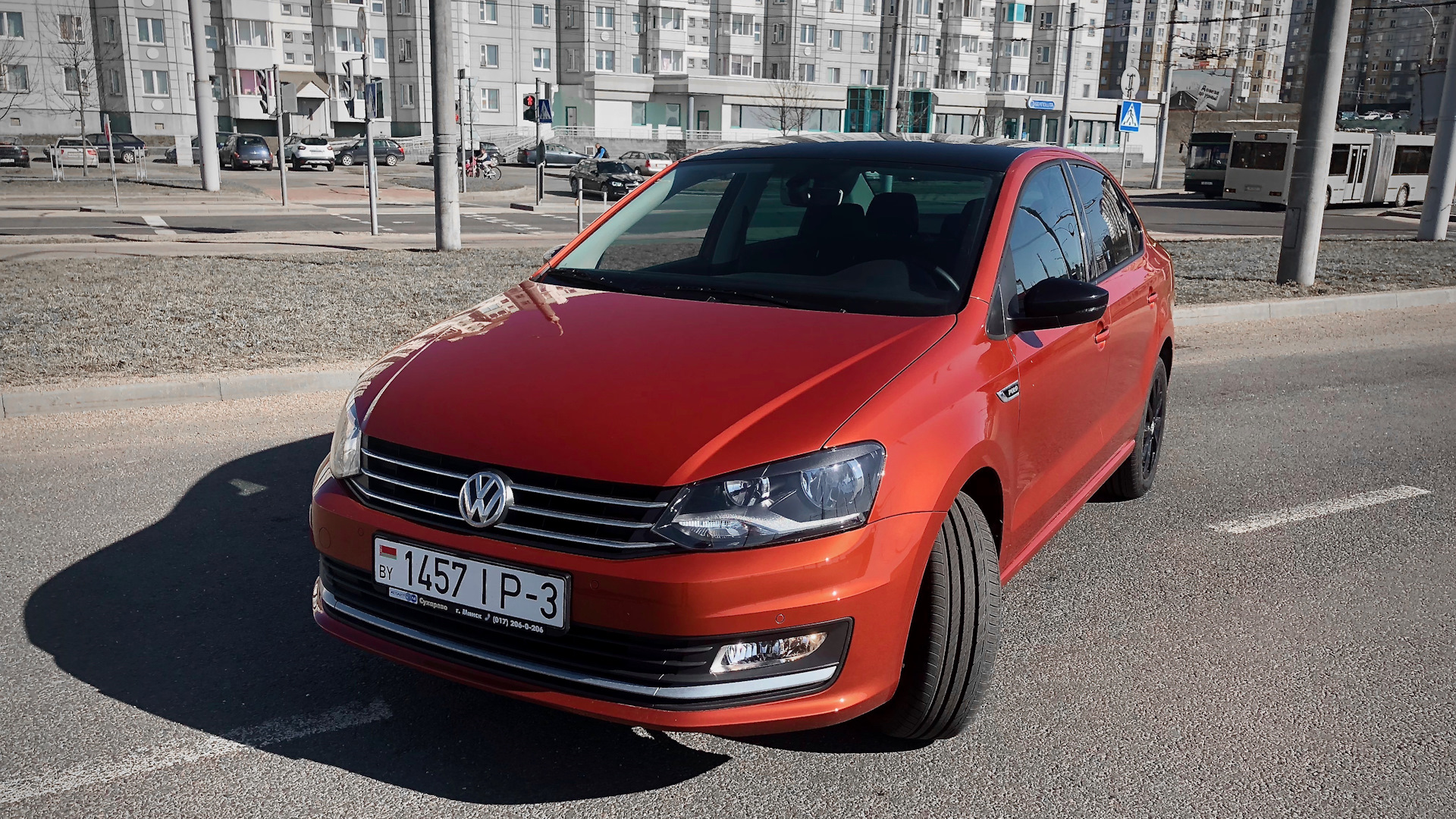 Volkswagen polo 2011 год. Поло седан Рестайлинг. Поло 2011 года. Цвета Фольксваген поло 2011 года. Фольксваген поло 2011 отзывы.