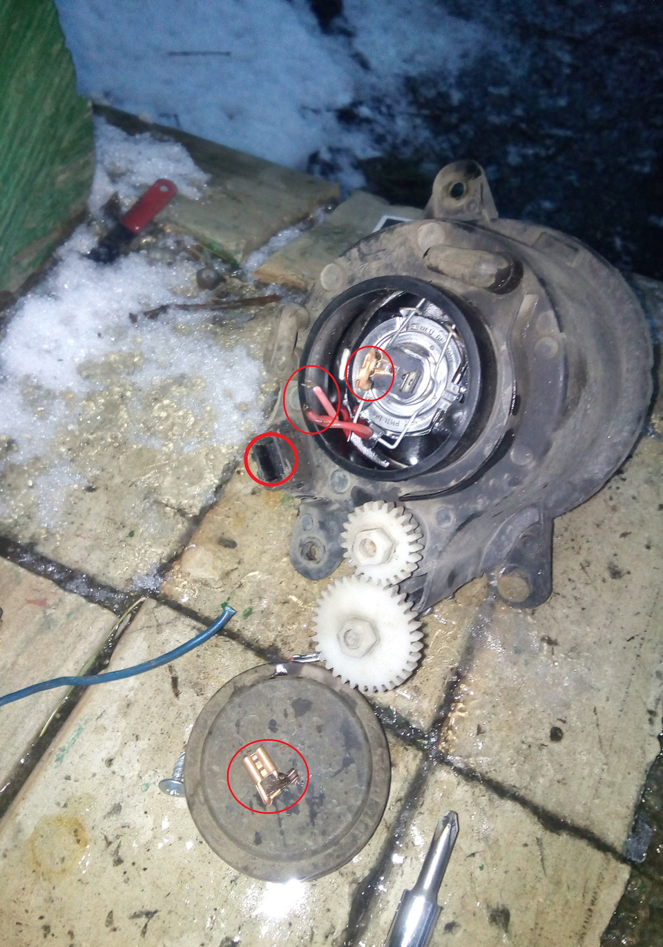 Проставки под задние амортизаторы и подключение противотуманных фар ...