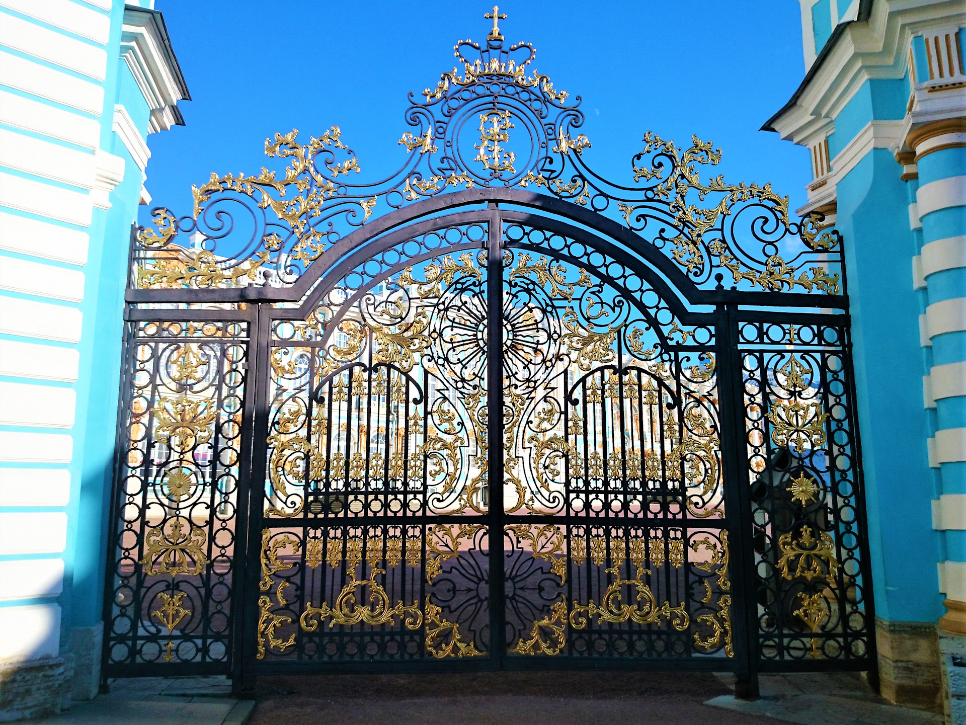 Золотые ворота Екатерининского дворца