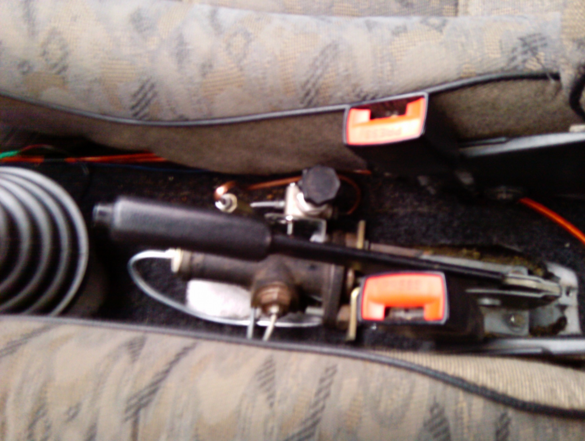 установка гидравлического ручника — Lada 21093, 1,5 л, 2003 года ...