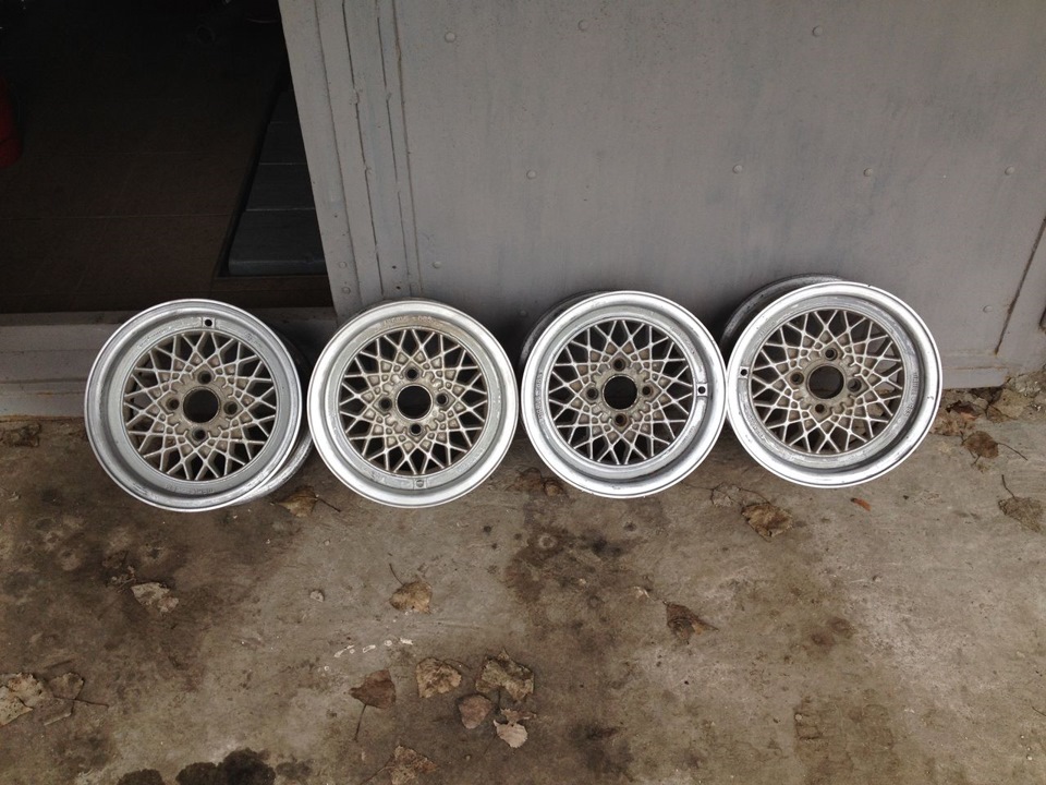 Диски 13 радиус. Литые диски BBS r13. Диски BBS r13 4x98. BBS диски 4х100. R13 4x100 BBS.