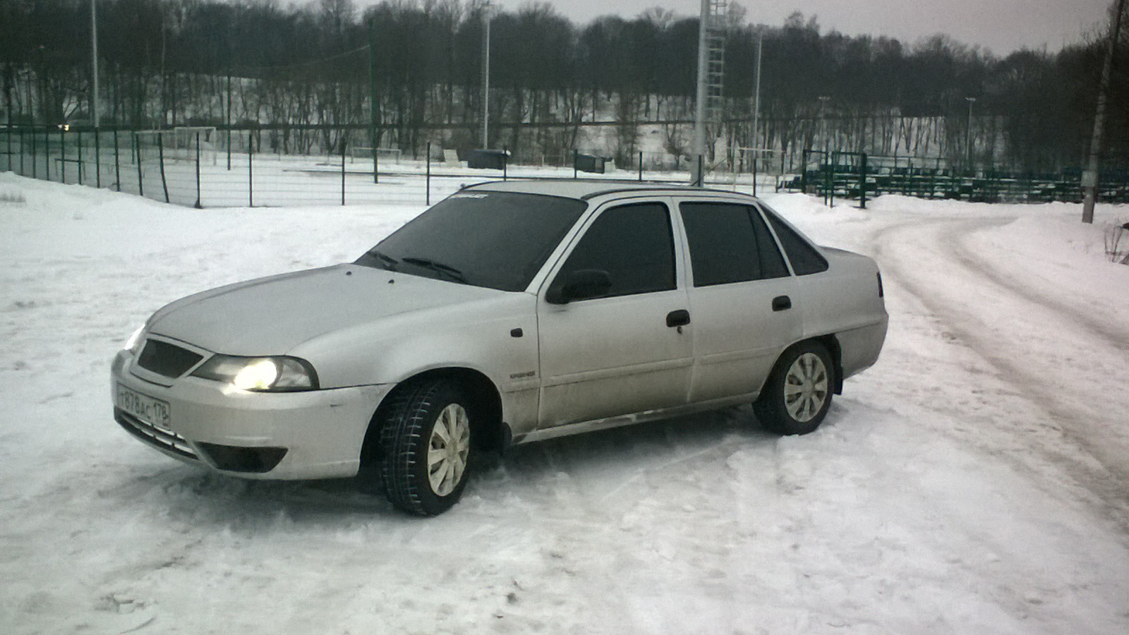 Daewoo Nexia n150 серебристый