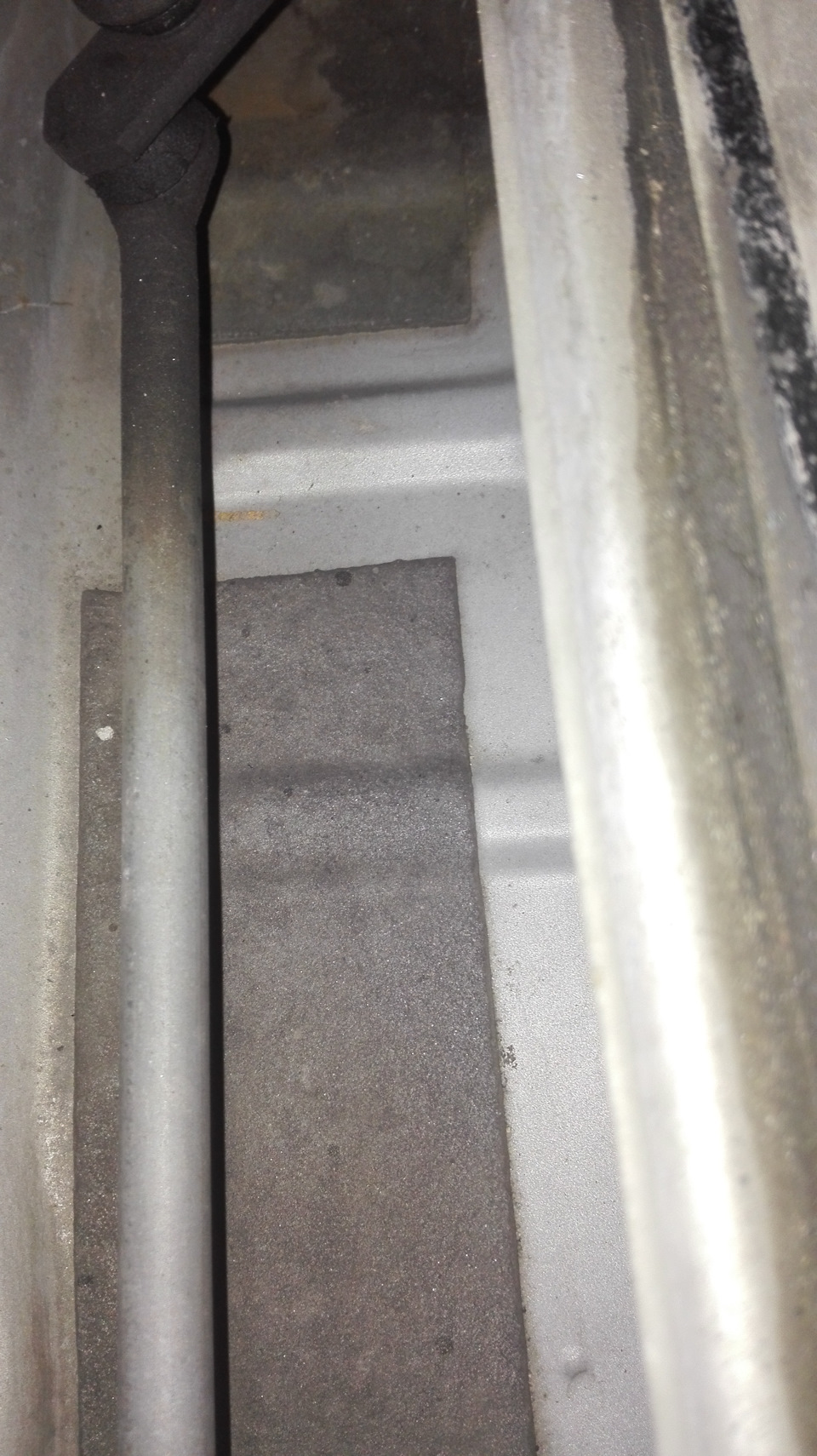 шарниры дворников от 10 примеры — Nissan Primera (P11), 1,6 л, 1998 ...