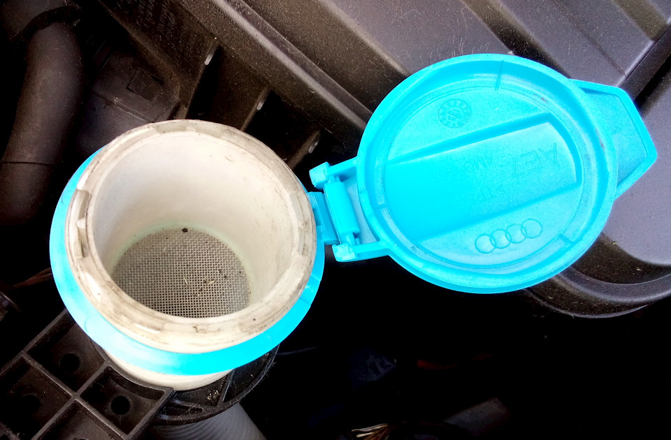 крышка бачка омывателя шкода скала. крышка омывающей жидкости. крышка омывающей жидкости. крышка омывающей жидкости. крышка омывающей жидкости.