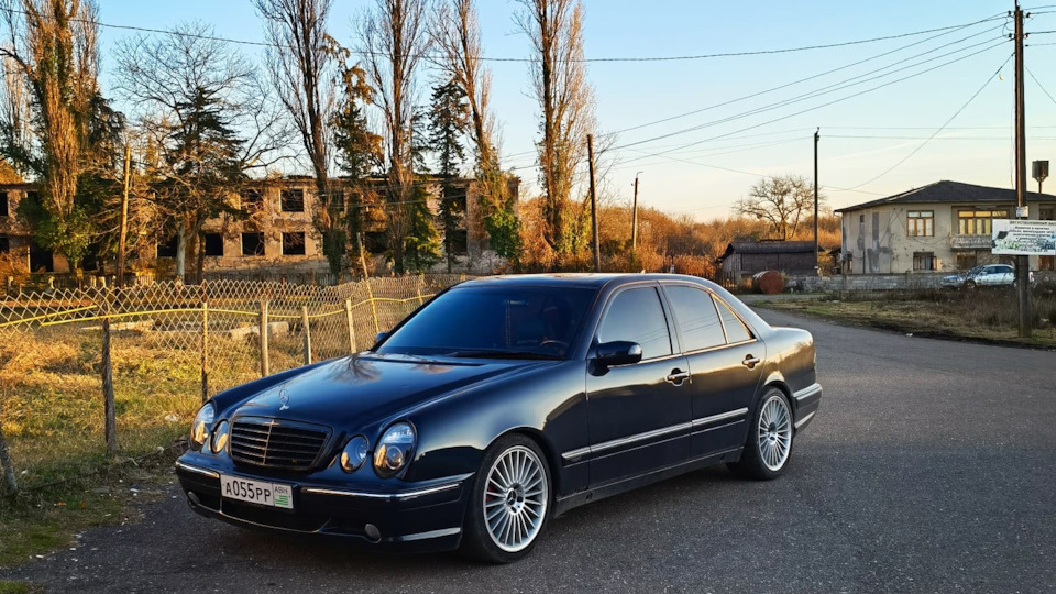 Бортжурнал Mercedes-Benz E-Class E55 AMG