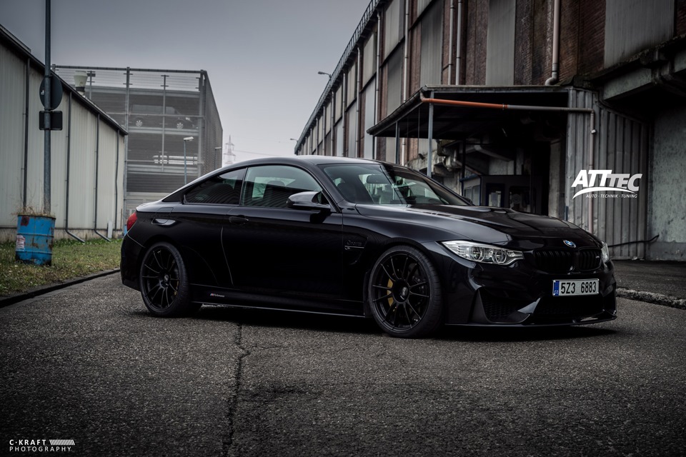 реактивный черный Bmw M4 F82 фотосет от C Kraft Photography Drive2