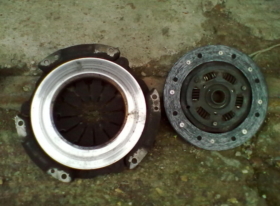 Замена сцепления и регулировка клапанов — LADA 2115, 1,5 л., 2002 года ...