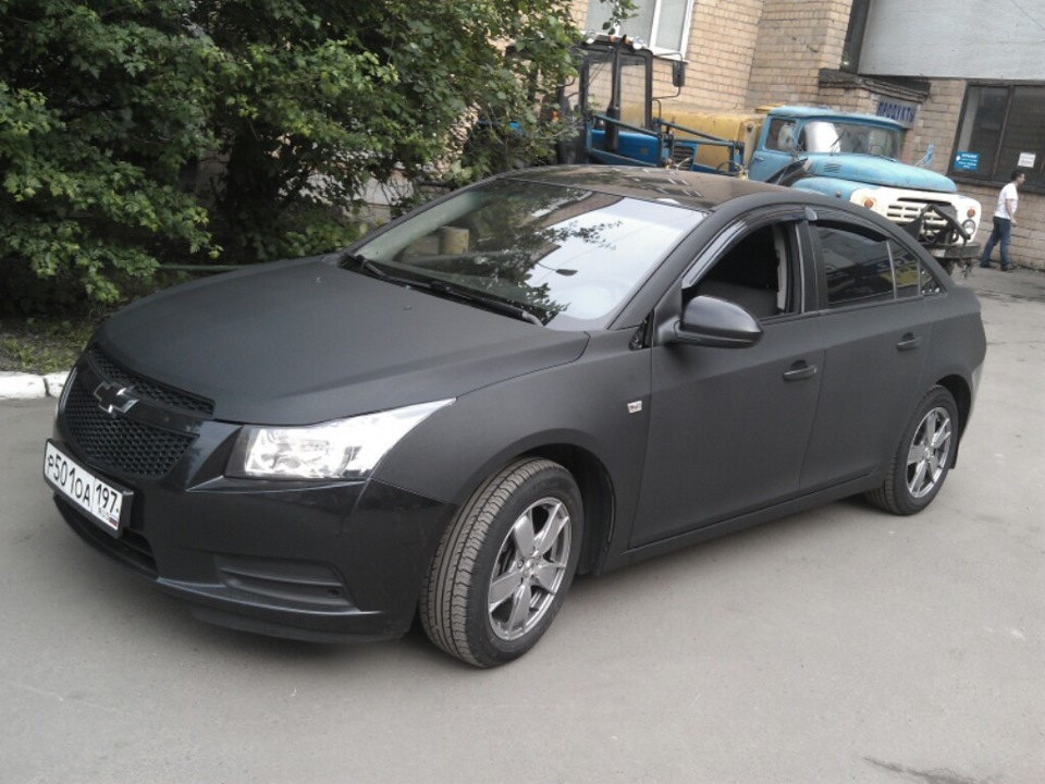 Chevrolet Cruze чёрный матовый цвет