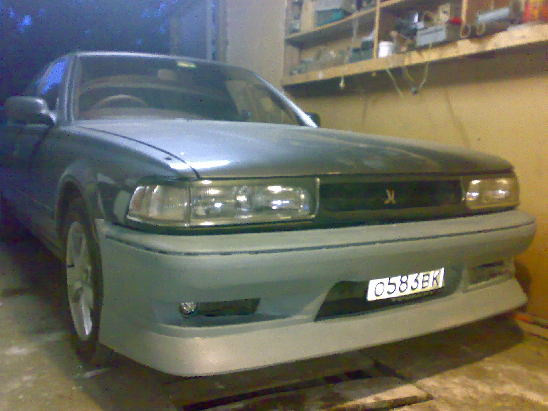 Front bumper  - Toyota Cresta 25 L 1990