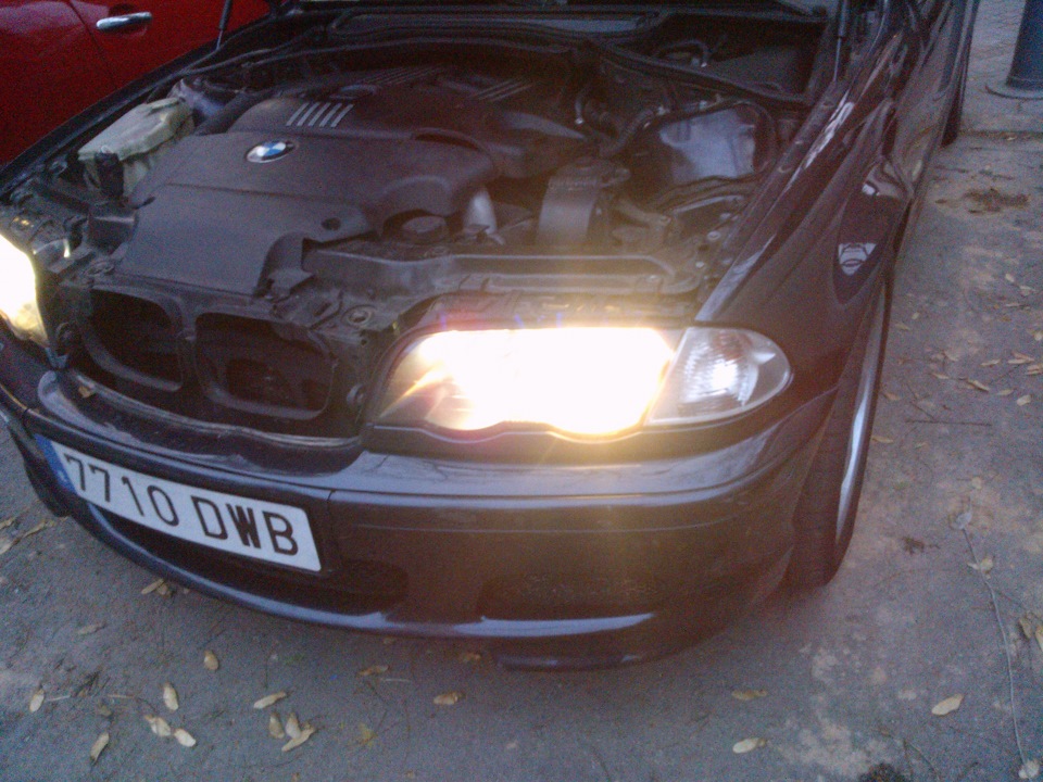 Замена лампочек главного света — BMW 3 series Touring (E46), 2 л, 2000 ...