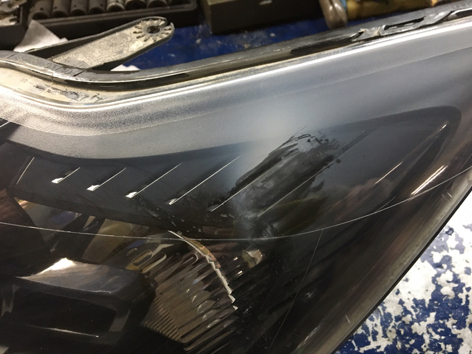 Чистка фары изнутри — Ford Focus II Hatchback, 2 л, 2010 года | своими ...