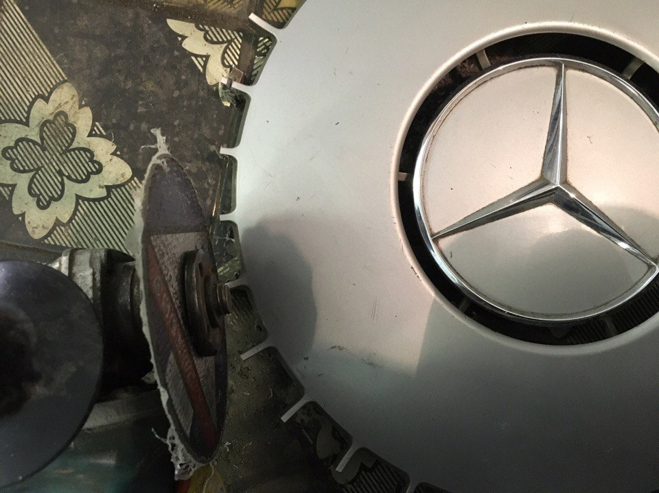 Как снять колпачки мерседес Подготовка к сезону 2к17. Custom колпаки )) - Mercedes-Benz S-Class (W140), 3,2 