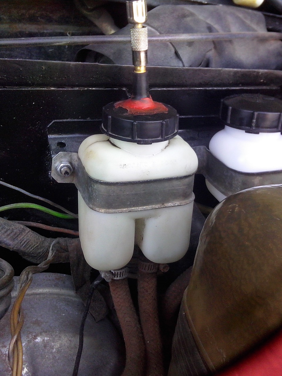 Качаем тормоза — Lada 21061, 1,5 л, 1996 года | своими руками | DRIVE2