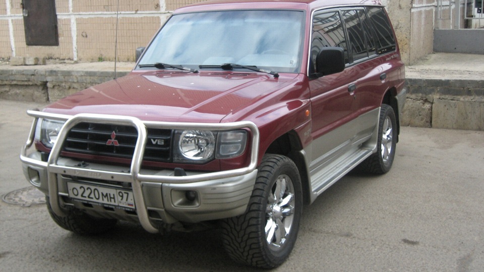 Мицубиси паджеро 1998. Mitsubishi pajero 98. 5. Mitsubishi pajero 1998 3. Mitsubishi pajero 1998.