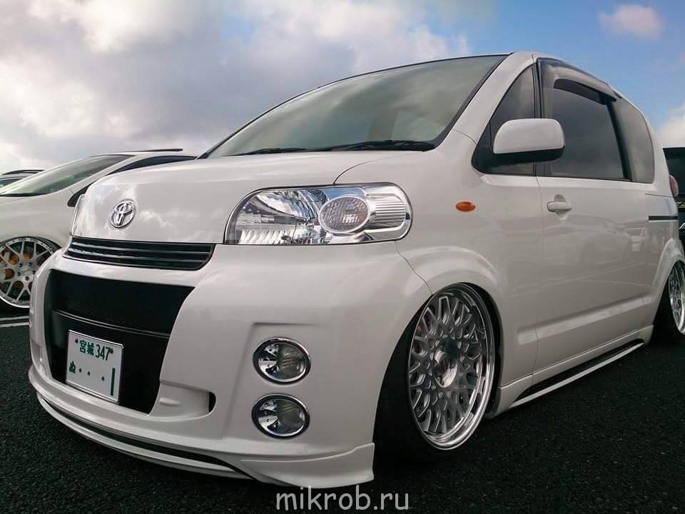 Toyota Funcargo stance