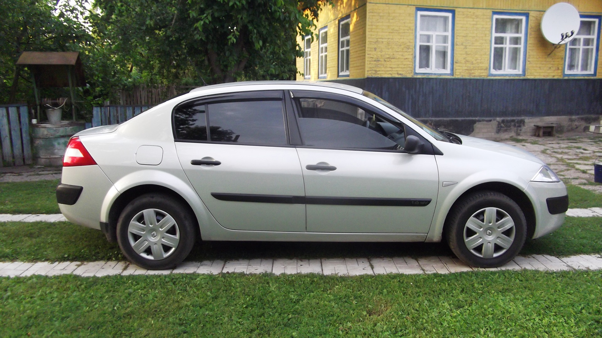 Рено 2004 фото Купить б/у Renault Scenic II 2.0 AT (136 л.с.) бензин автомат в Новоалексеевском