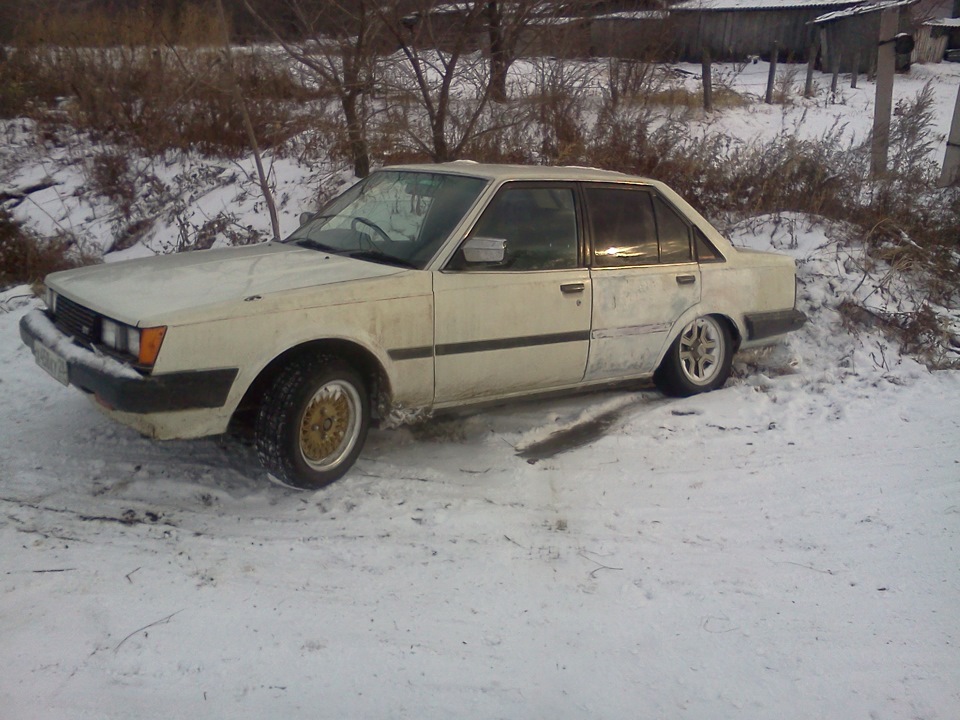 Toyota Carina aa63