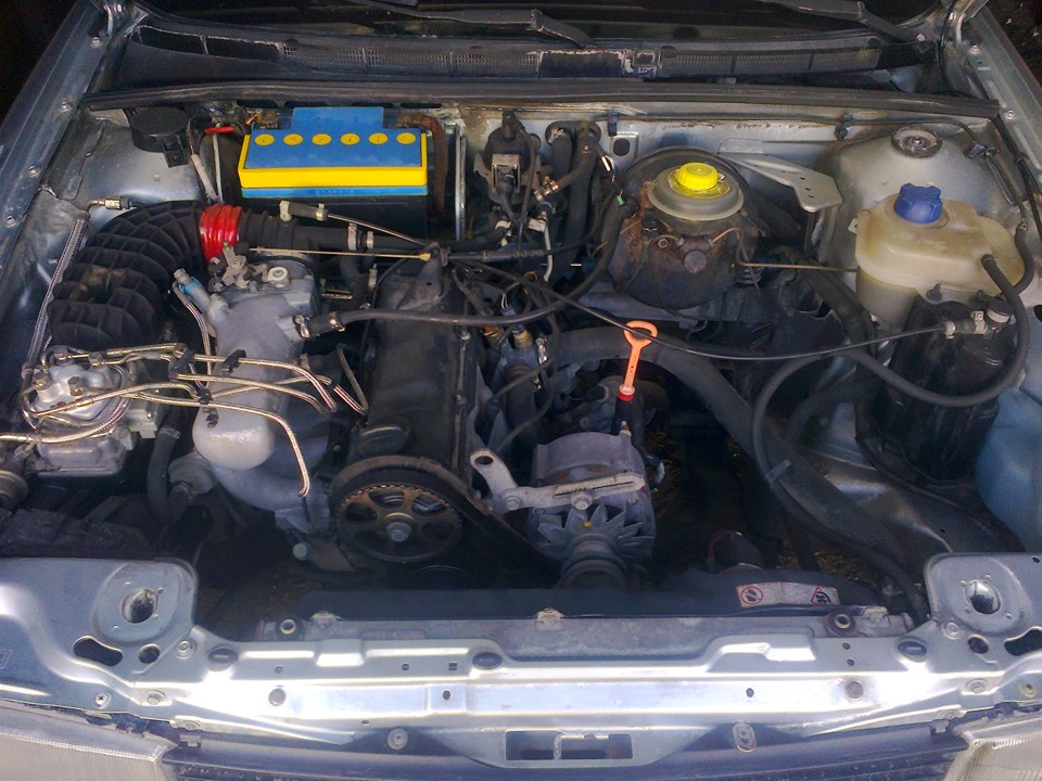 Ауди 80 1.8 карбюратор предохранители Впрыск. Ke-Motronic Solex 21083. - Audi 80 (B3), 1,8 л, 1990 года своими руками 