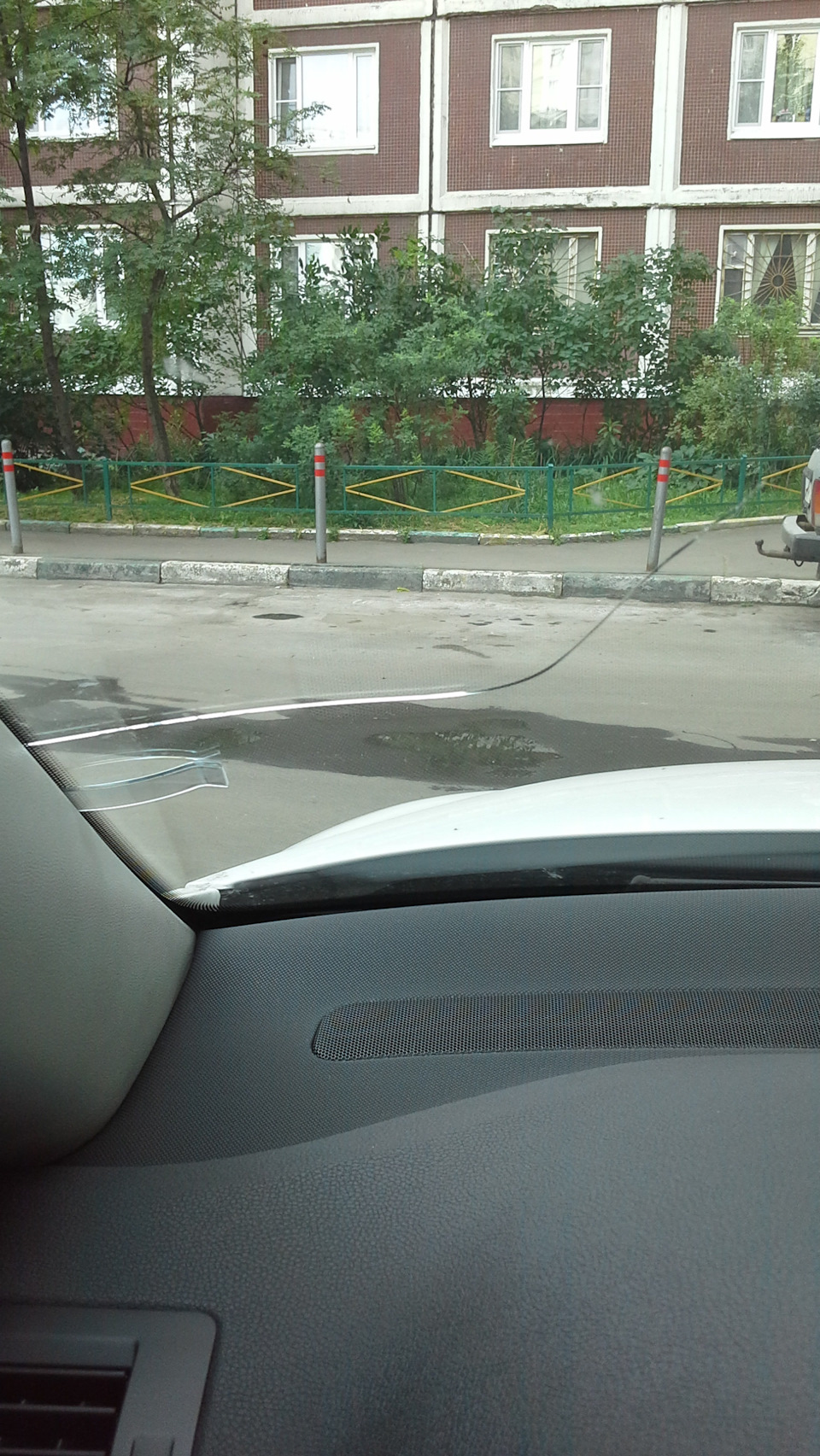 Где поменять/ починить лобовое стекло (временно) — Skoda Octavia A5 Mk2 ...