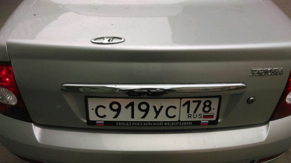Наконец то снял значок))) — Lada Приора седан, 1,6 л, 2010 года ...