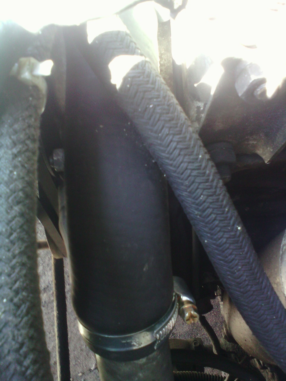 Замена патрубка и тосола на антифриз — ГАЗ 3110, 2,3 л, 2001 года ...