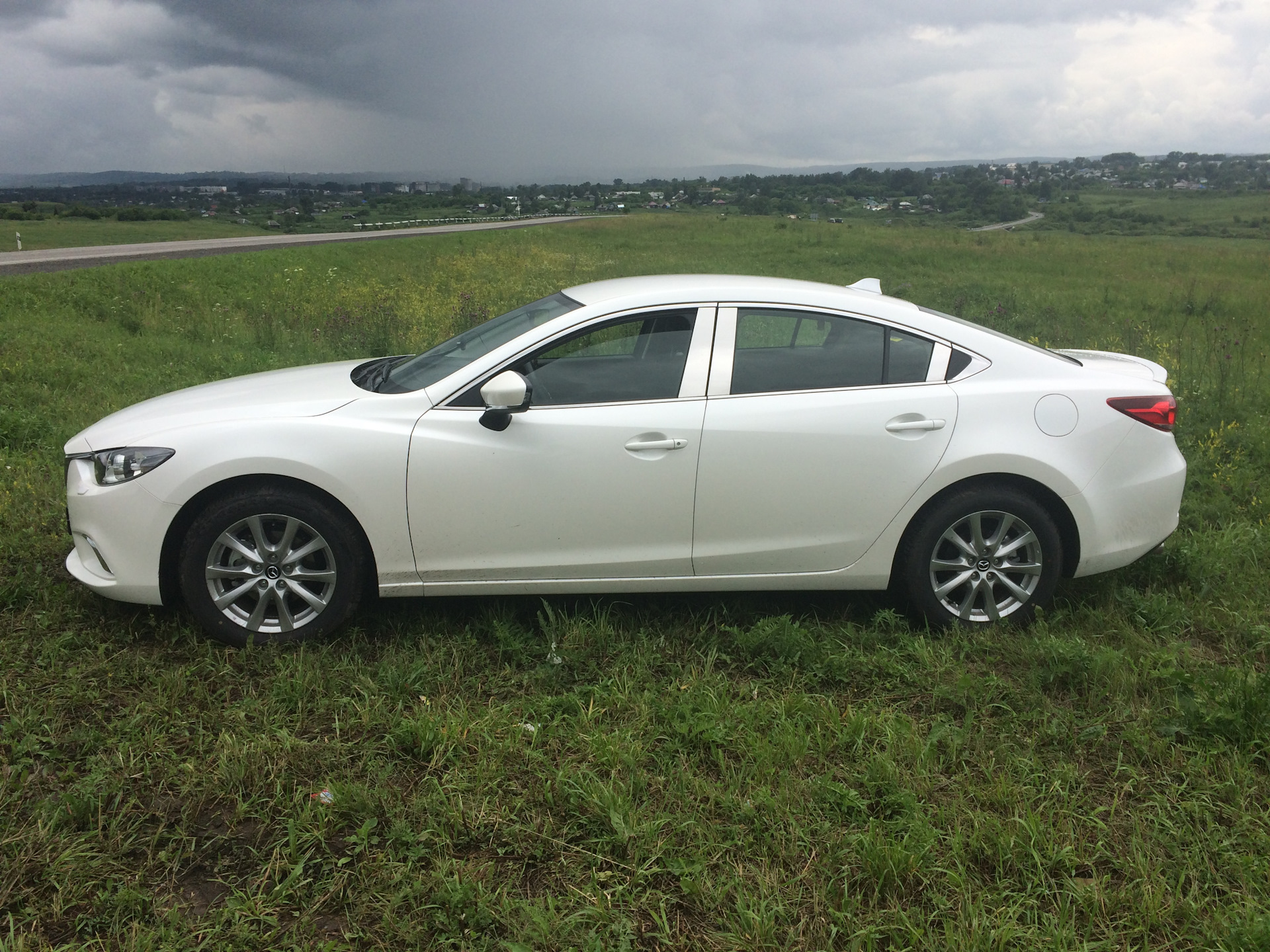 мазда 6 gh рестайлинг белая. мазда 6 белого цвета 2008 обои. Mazda 6 белый перламутр. мазда 6 2013 год белый перламутр. мазда 6 2021 белый перламутр.
