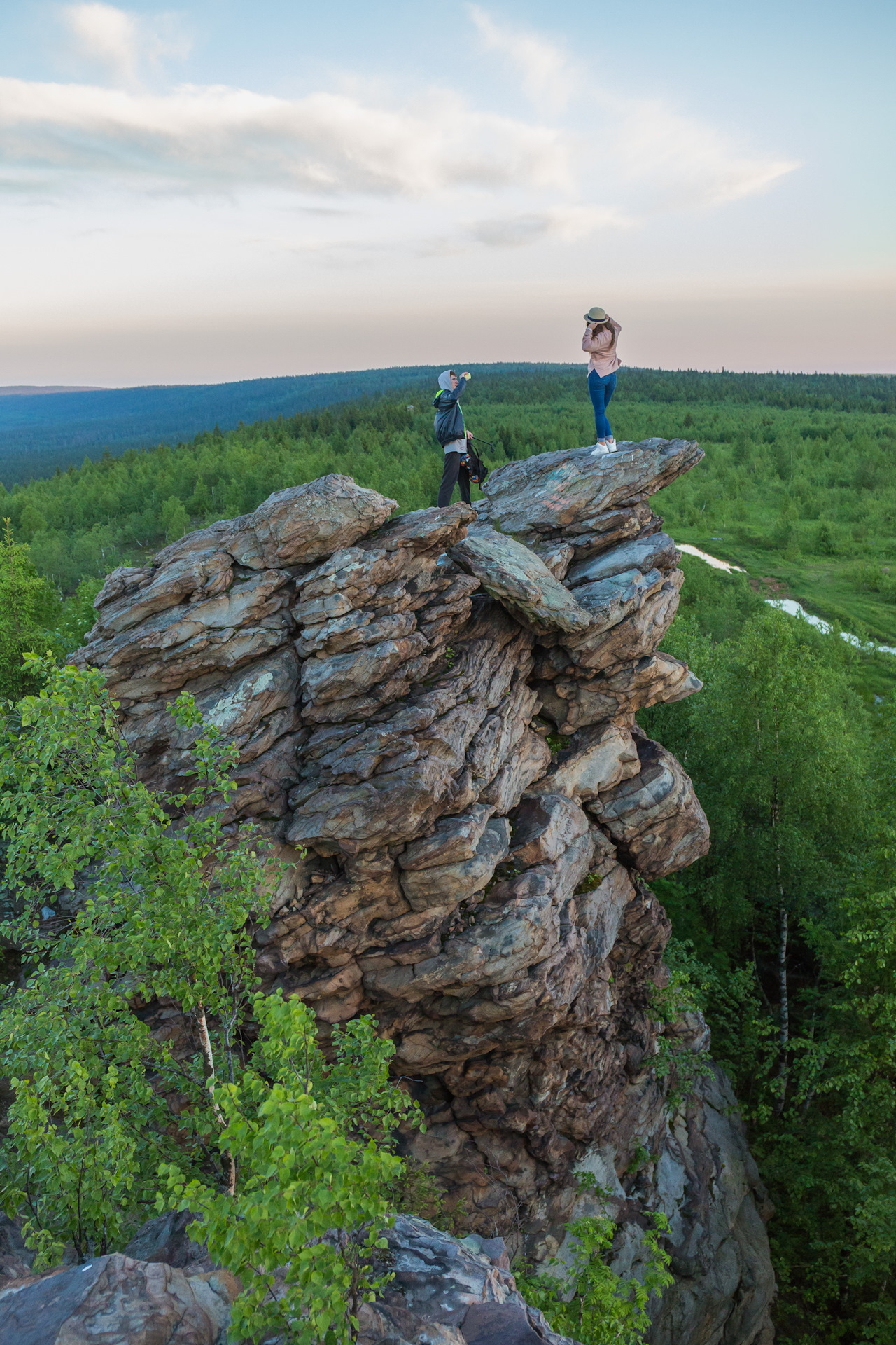 Сильное место. Гора крестовая Пермский край. Пермь каменный город гора крестовая. Пермский край гора Велес. Гора кварцевая Пермский край.