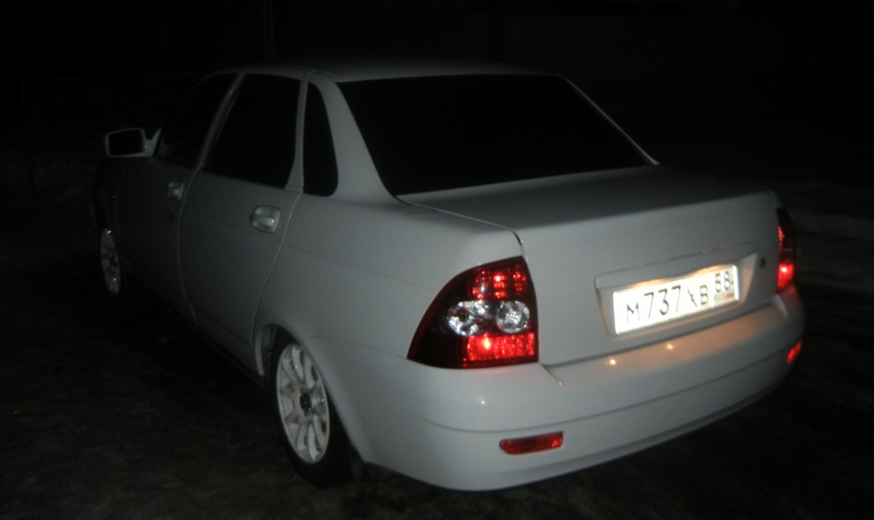 Лада приора 202. Черный раптор приора. Приора седан жимолость 627. Приора какую краску. Лада приора цвет жимолость.