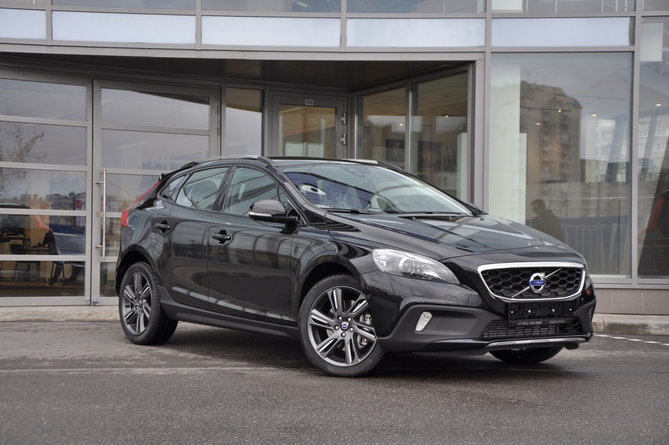 Volvo v40cc. Volvo cc40. Вольво v40cc раскрашена.