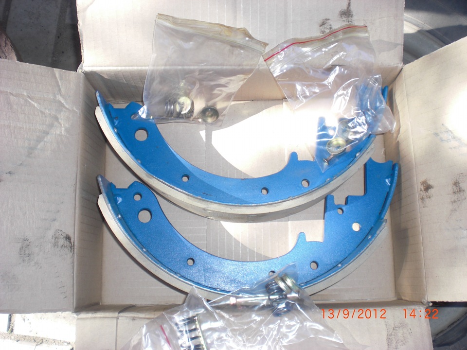 Задние колодки бычок. Колодка тормозная зил бычок. Зил 5301 колодки тормозные задние. Щит тормозной задний зил-5301. 2шт) (аккор) 5301-3502090.