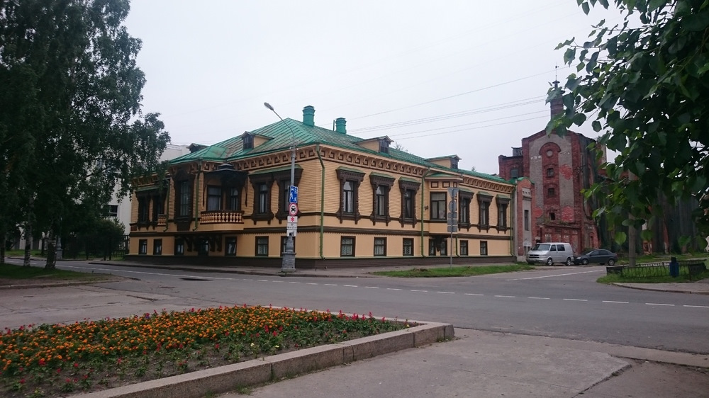 В далеком северном городе. Дом коммерческого собрания Архангельск. Макаровские бани Архангельск история.