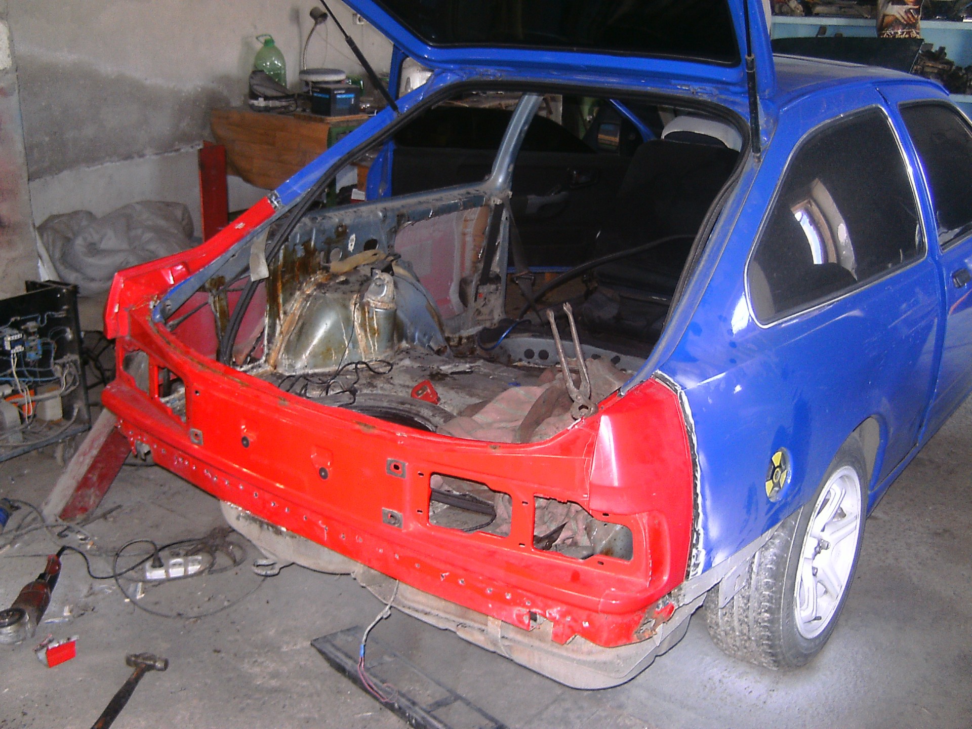 примерили новый металл) — Ford Sierra, 2 л, 1983 года | кузовной ремонт ...