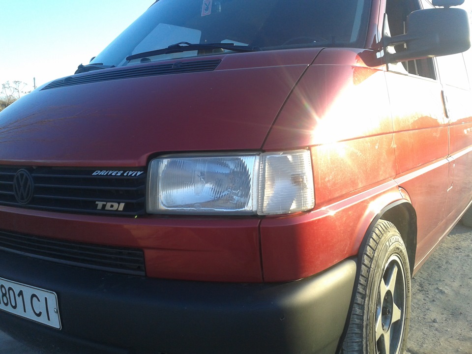 = Новые передние указатели поворотов = — Volkswagen Transporter T4, 2,5 ...