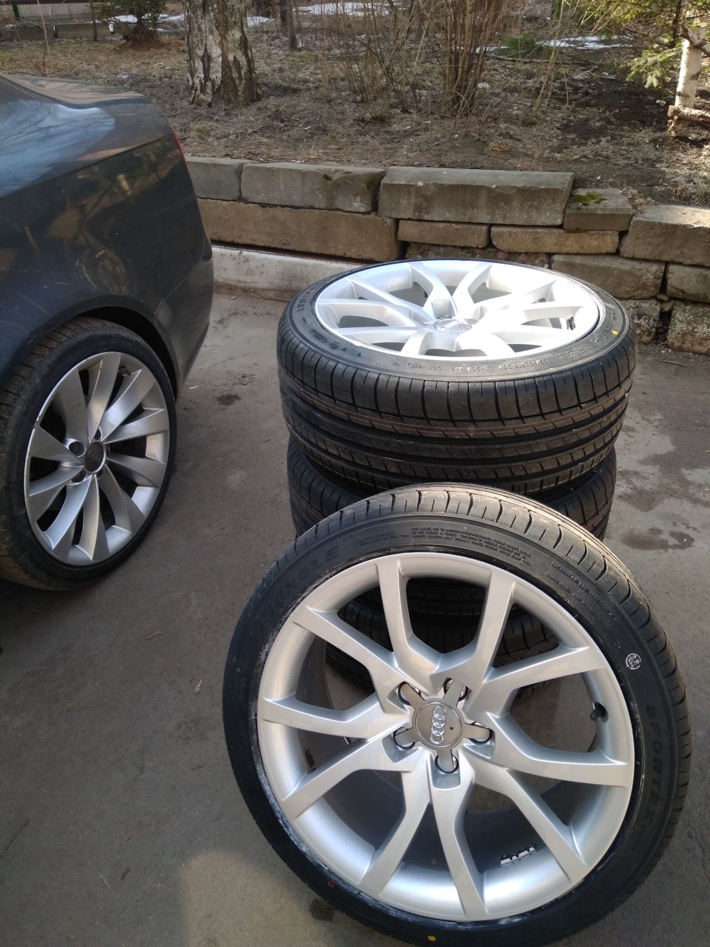 Китайской резины пост. Triangle TH201 235/40 R18. — Audi A4 (B7), 2 л ...
