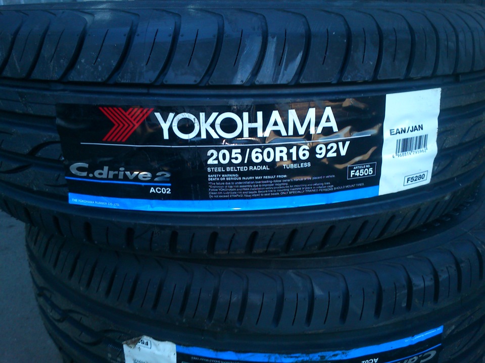 Купить шины yokohama bluearth r16. Yokohama c Drive 2. Йокогама c.Drive 2ac02a. Yokohama 235/50/18 v 97 ac02a. Yokohama c Drive.