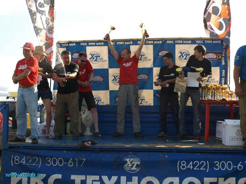 Вот тут сломалась крышка… — Jeep Cherokee (XJ). Запчасти на фото: 300617