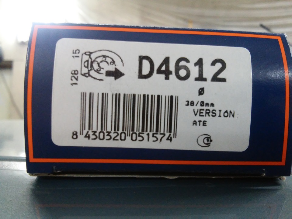 Замена пыльника на заднем суппорте — Ford Focus II Hatchback, 1,6 л ...