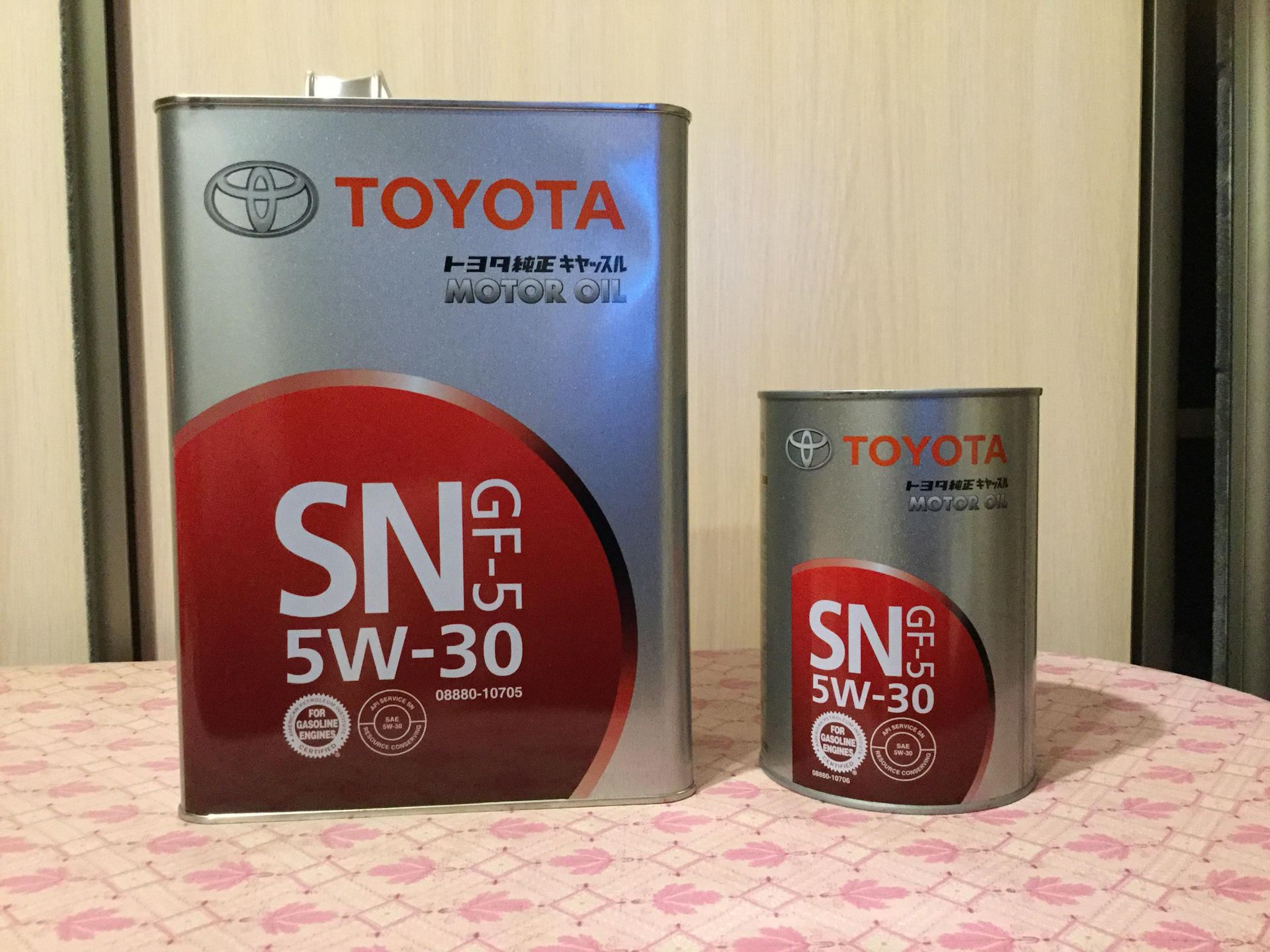 Масло тойота раум. Toyota SN 5w-30. Toyota SN 5w-30 4 л. Коробка Toyota SN 5w30. Toyota SN 5w30 арабское.