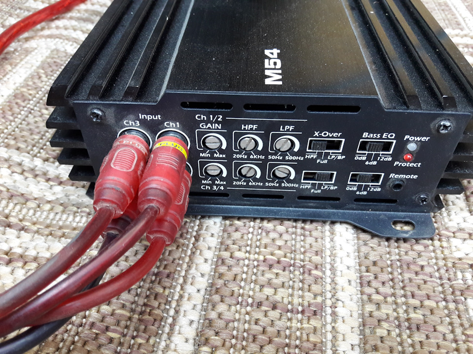 Hpf lpf на усилителе. Настройка 4 канального усилителя под сабвуфер. Регулировка 2 канального усилителя. Настройки 4 канального усилителя для динамиков. Регулировка сабвуфера автомобильного усилителя.