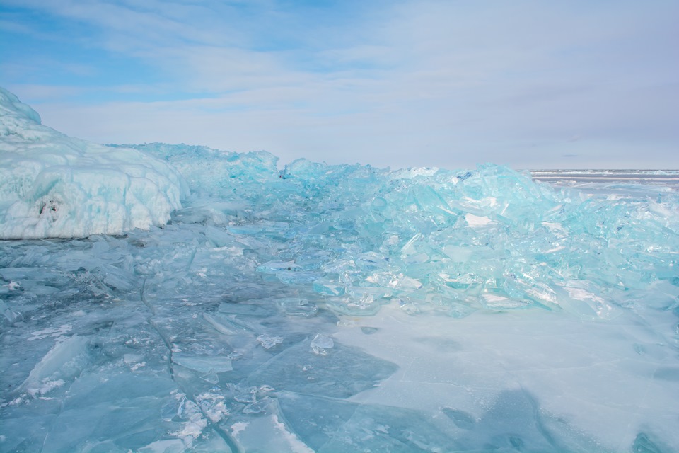 Если внести лед с сильного мороза. Прочный лед. Крепкий лед. Ледяной пар. Крепкий лед фото.