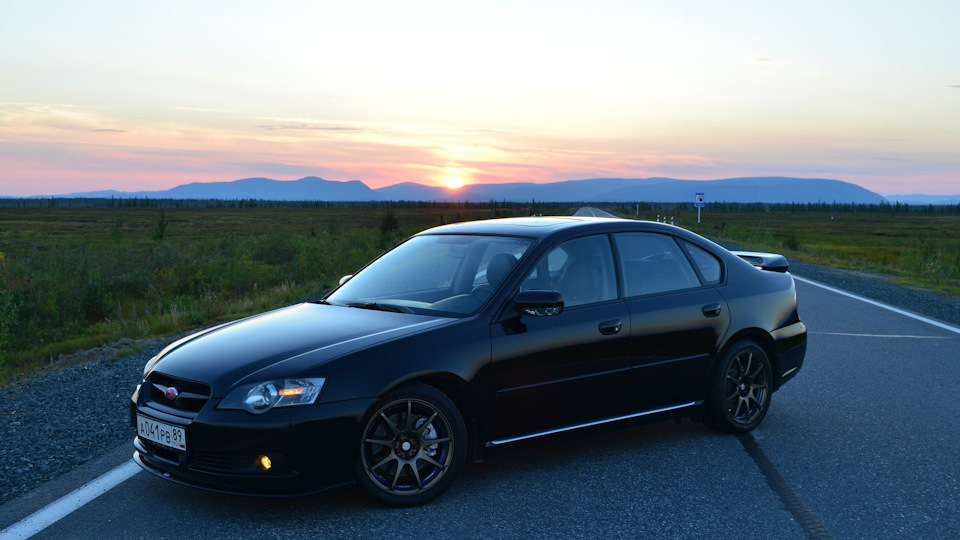 Subaru legacy spec b отличие