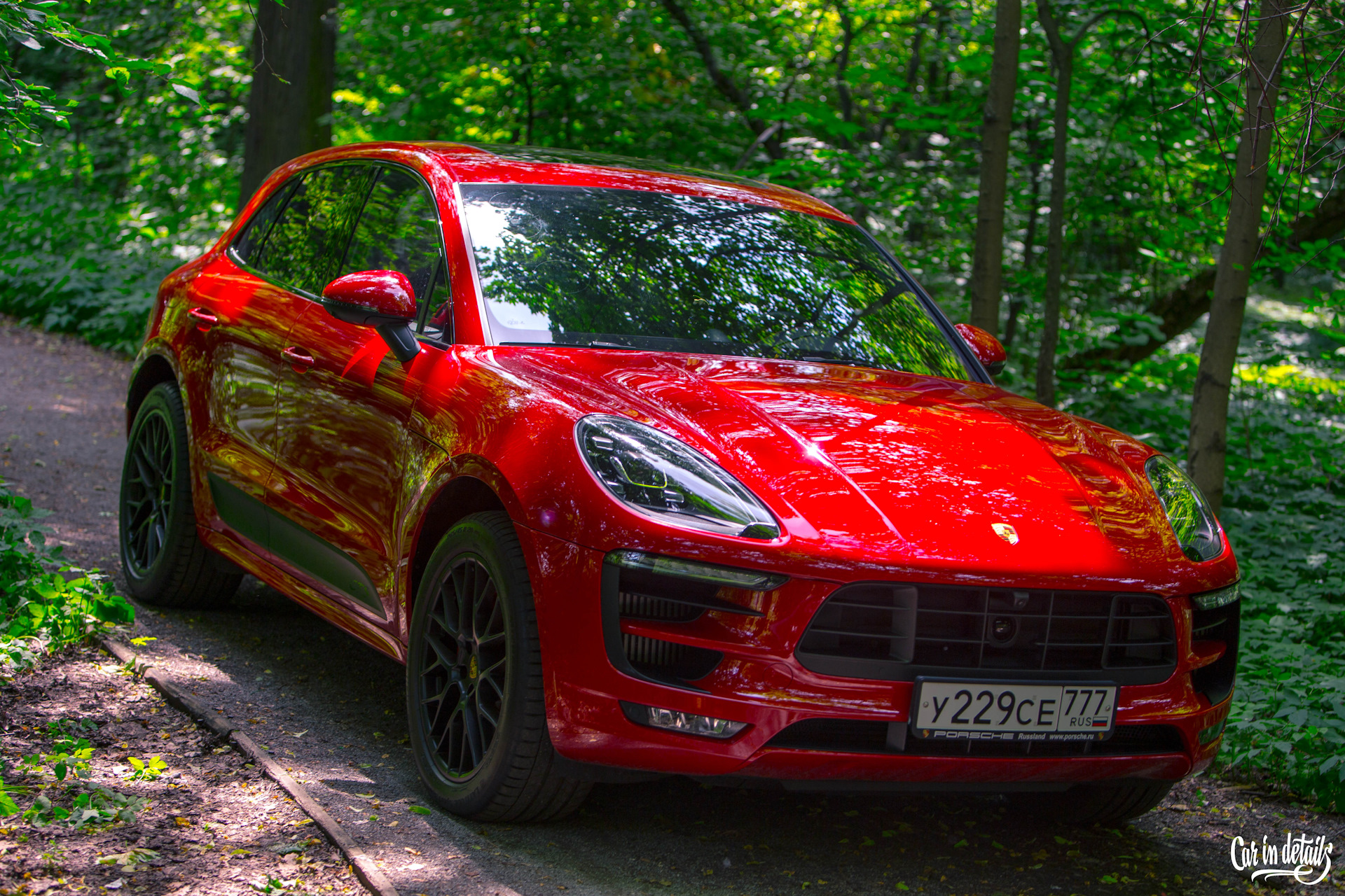 Porsche Macan красный матовый