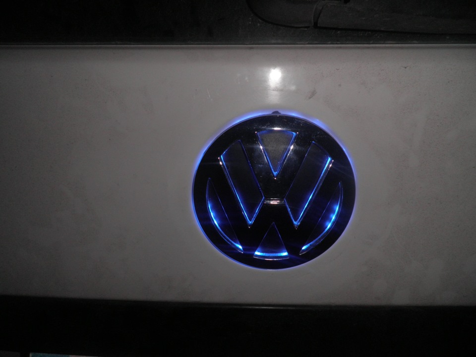 Эмблема с подсветкой на VW T5 — DRIVE2