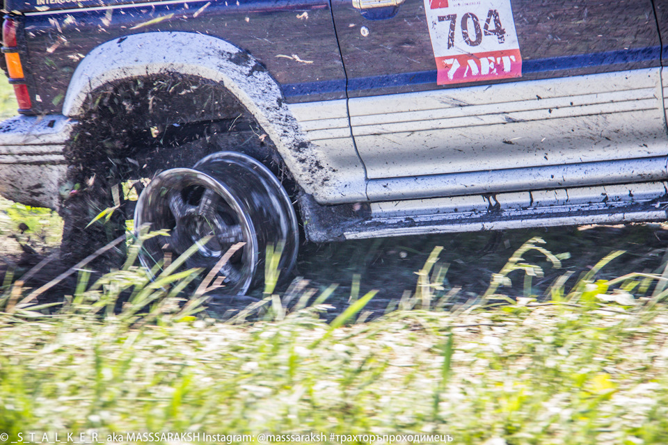 Не смотря на это, продолжали гонку! — Toyota Land Cruiser Prado 70-series