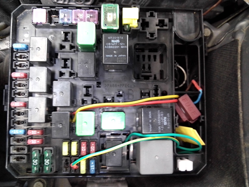 ДХО "дальний в полнакала на ШИМ-регуляторе" — Peugeot 4007, 2,2 л, 2010 ...