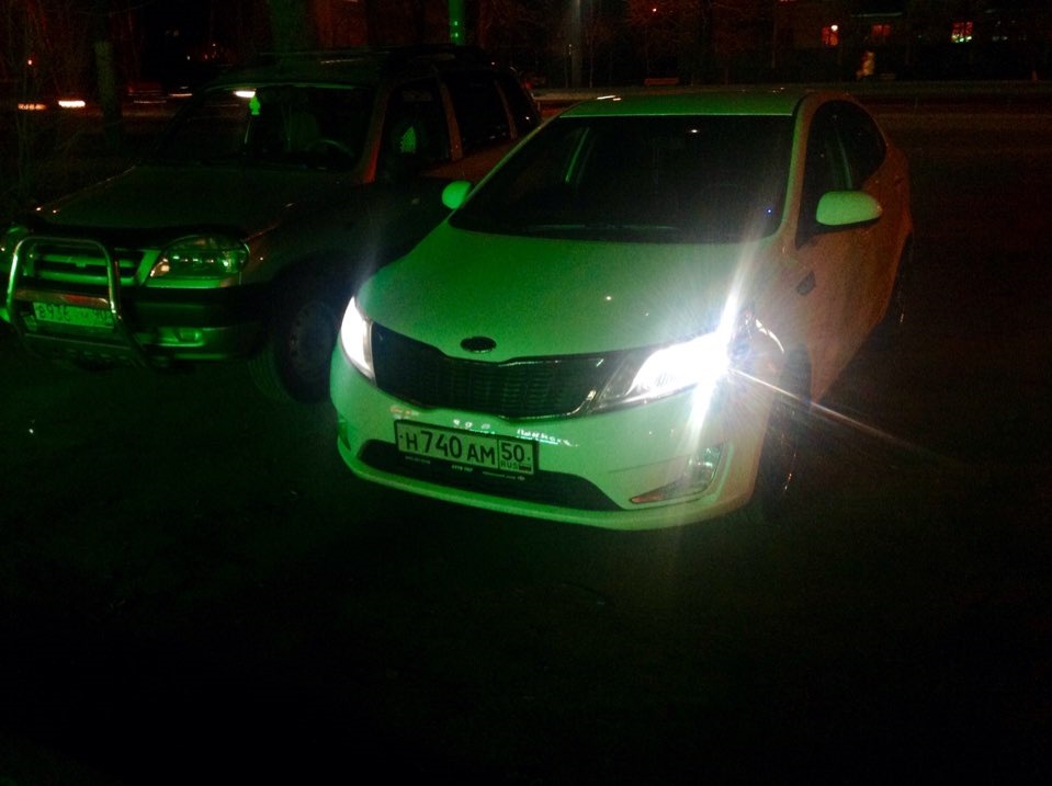 замена ламп ходовых огней — KIA Rio (3G), 1,6 л, 2011 года | расходники ...