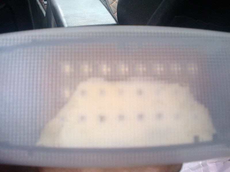 Замена заднего плафона освещения салона — Mercedes-Benz C-class (W202 ...